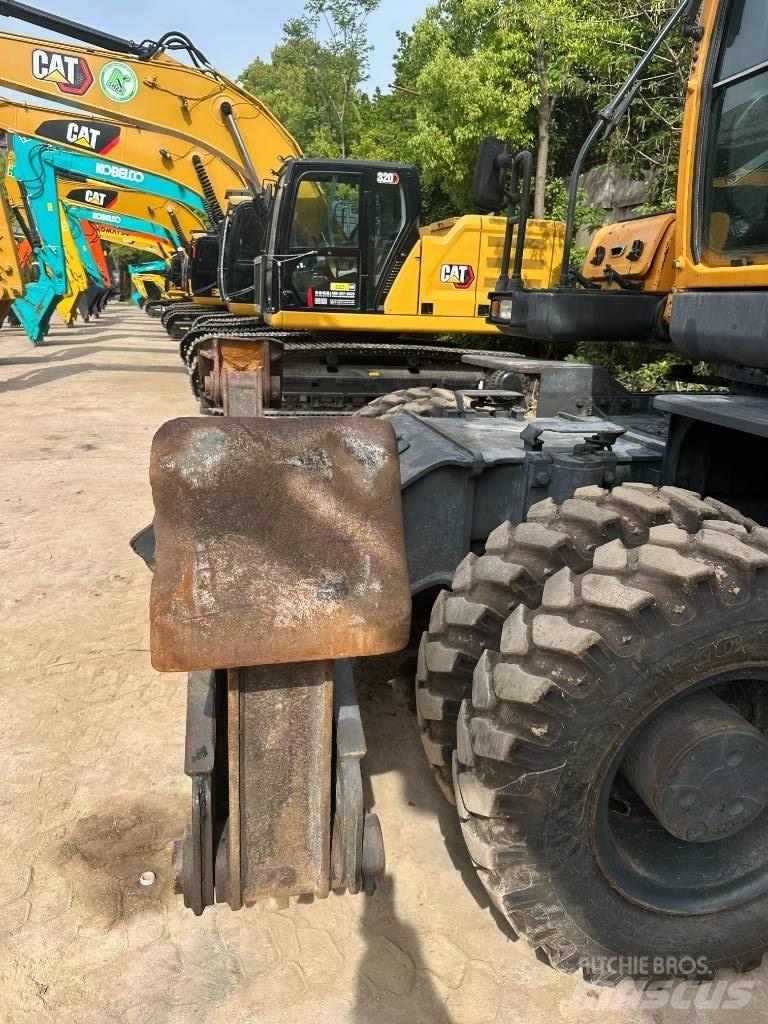 Hyundai R210W-9 Excavatoare cu roti
