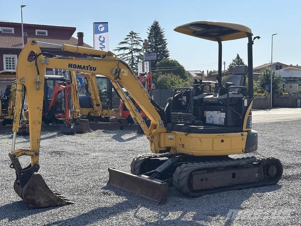 Komatsu PC26MR-3 Mini excavatoare < 7t