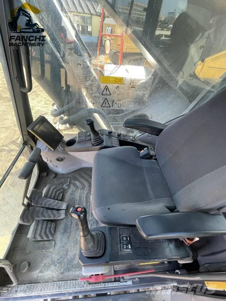 Volvo 950950EL Excavatoare pe șenile
