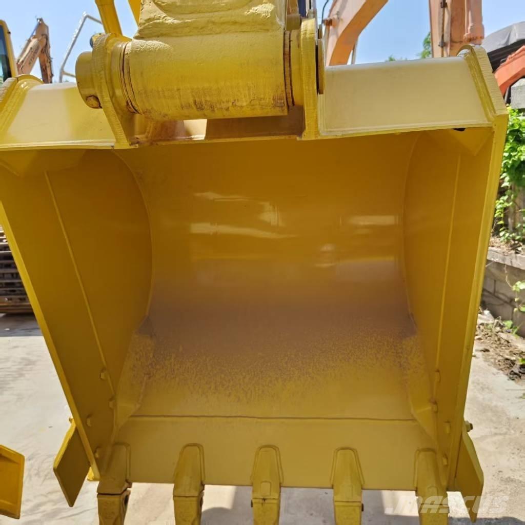 Komatsu PC 220-7 Excavatoare pe șenile
