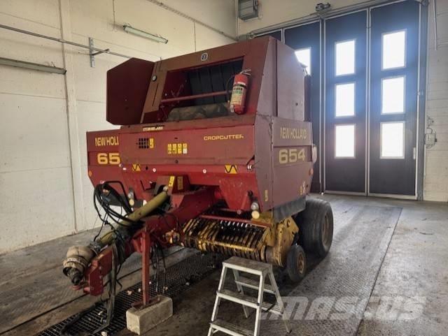 New Holland 654 Masina de balotat cilindric