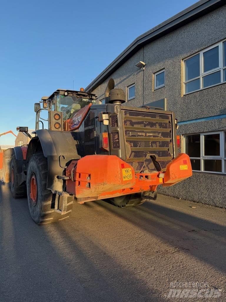 Hitachi ZW 370-6 Incarcator pe pneuri
