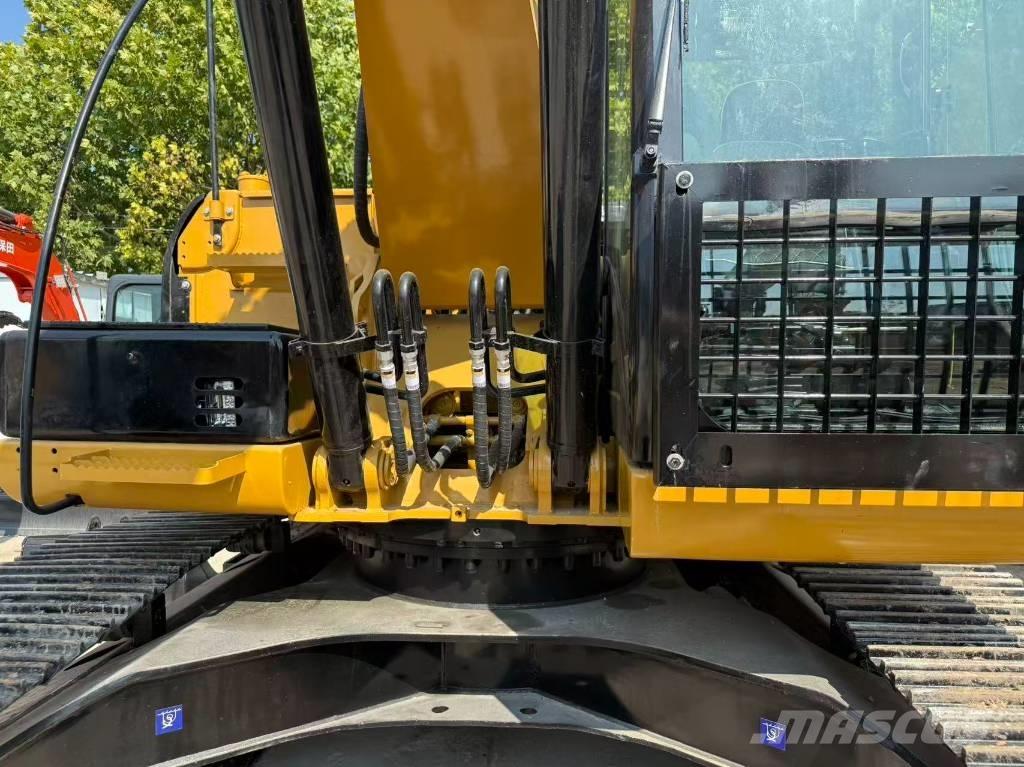 CAT 320 D Excavatoare pe șenile
