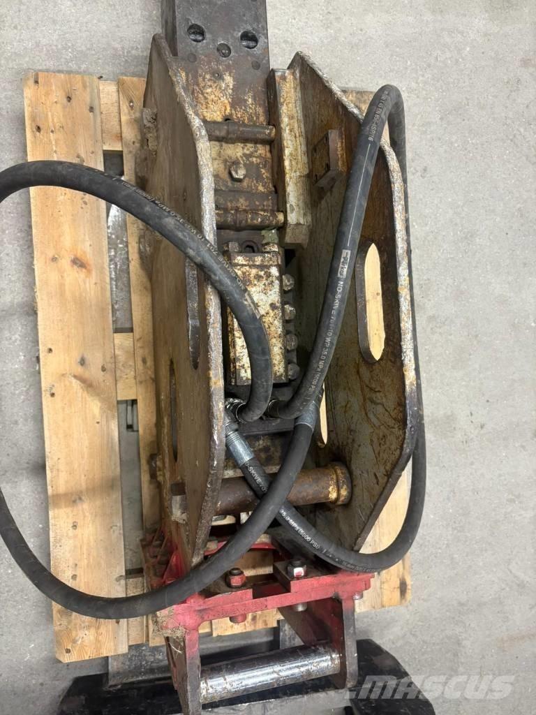  Huppi 402 Ciocane / Concasoare