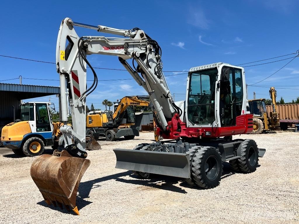 Takeuchi TB 295 Excavatoare cu roti