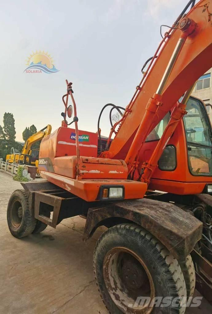 Doosan DH 150 W-7 Excavatoare cu roti