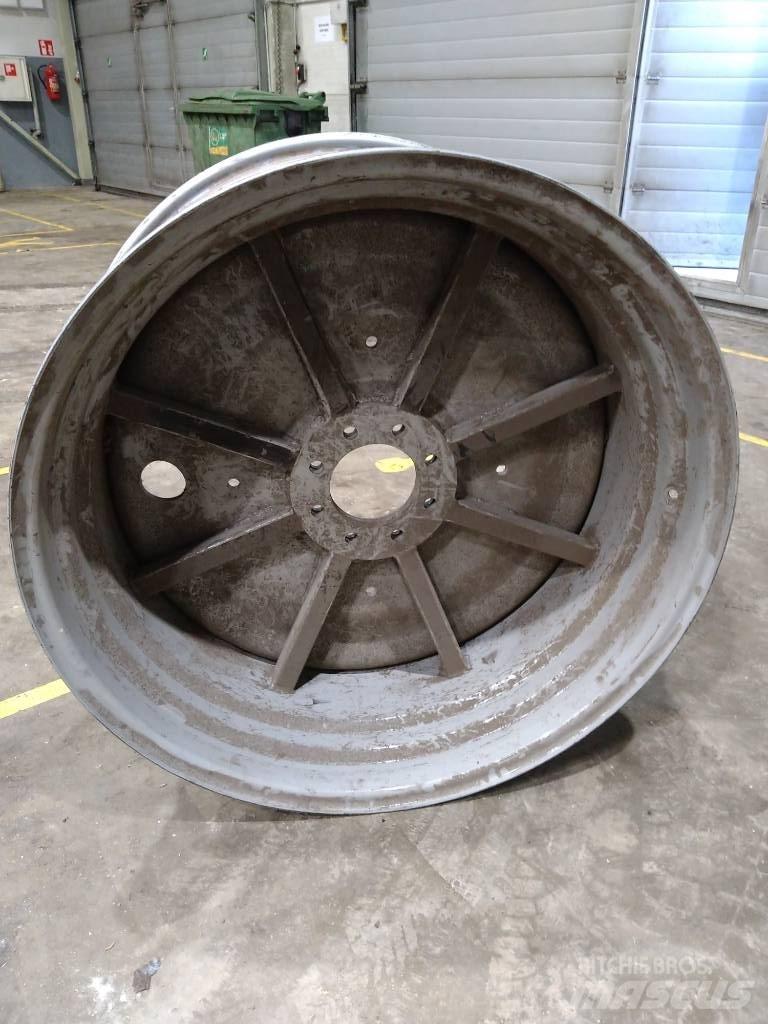Massey Ferguson 7718 Roti