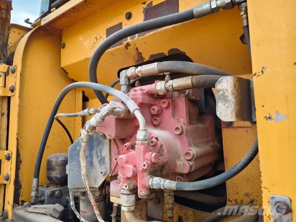 Hyundai R210W-9 Excavatoare cu roti