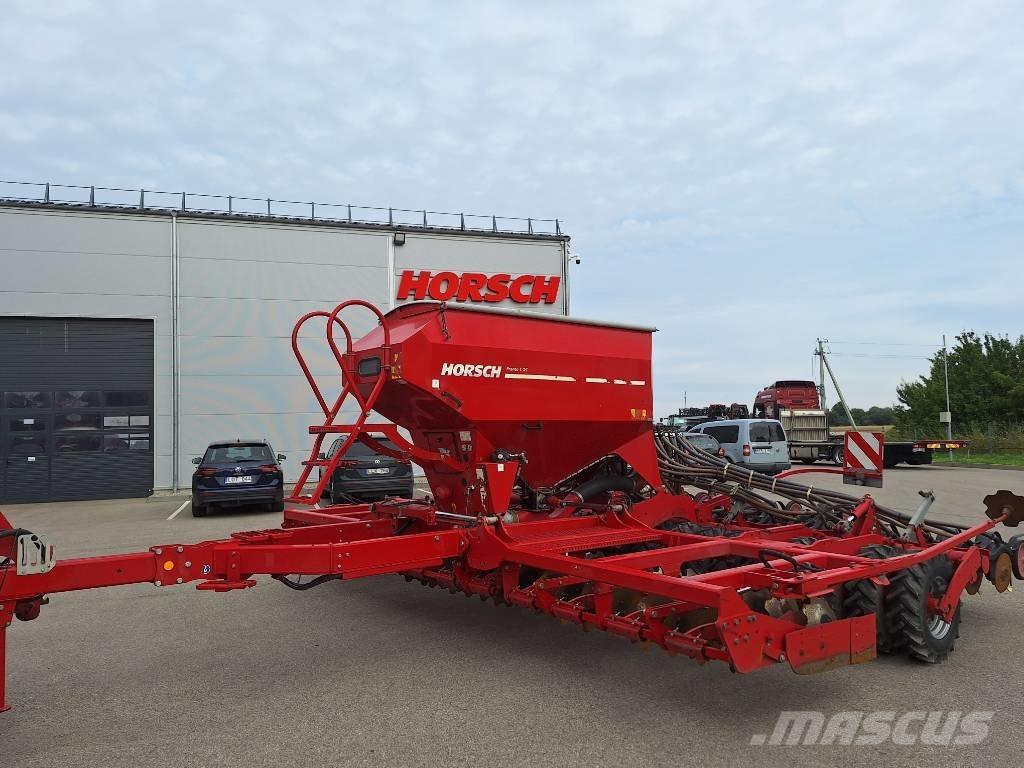 Horsch Pronto 6 DC Perforatoare