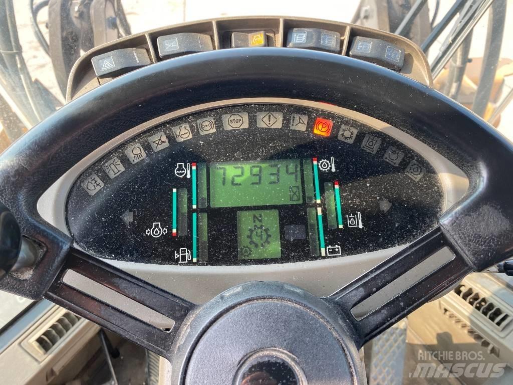 CASE 621 D XT Incarcator pe pneuri
