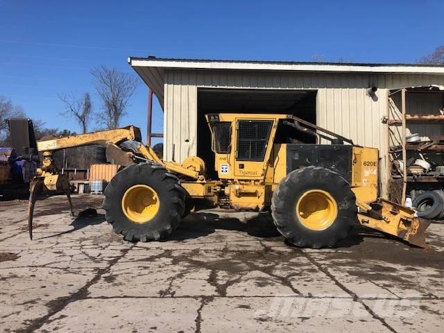 Tigercat 620 Utilaje de manevrarea a bustenilor