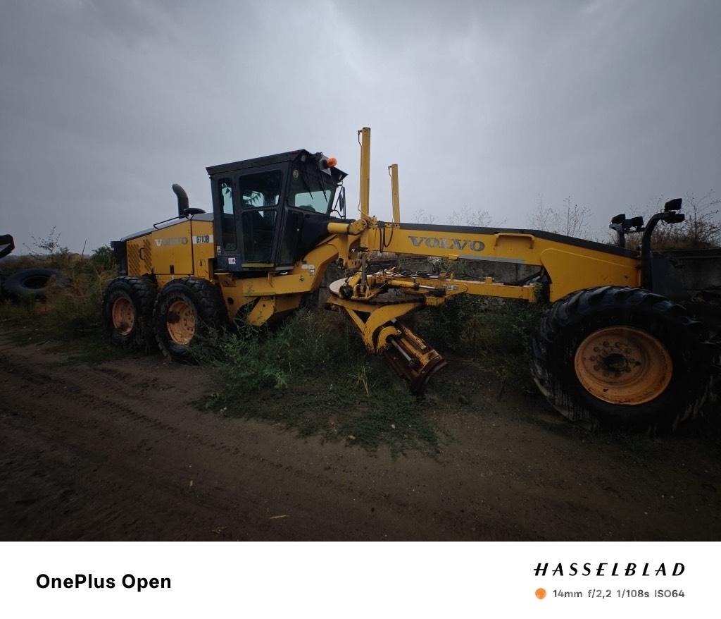  Greder Volvo G710 Radiatoare