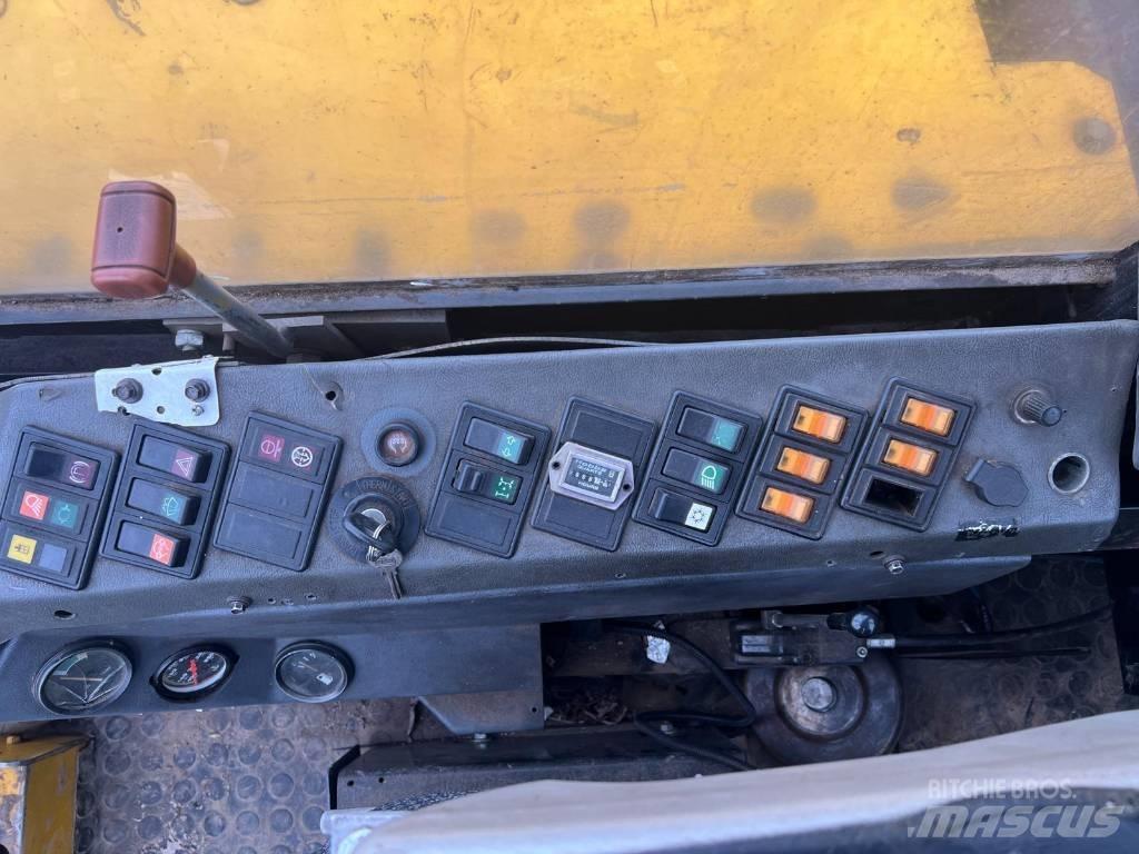 Yanmar C 60 R Autobasculante cu senile