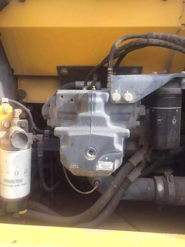 Komatsu pc200-7 Excavatoare pe șenile
