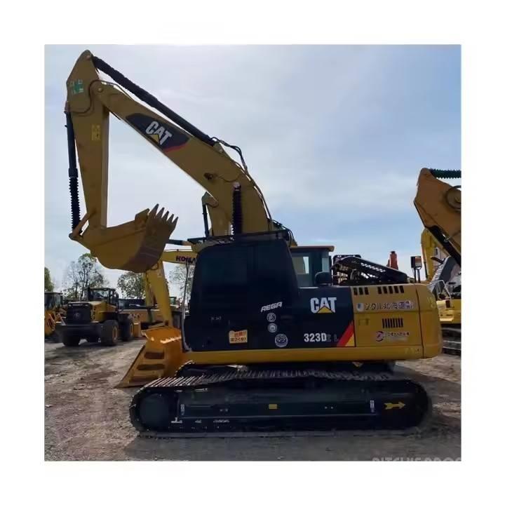 CAT 323 D2L Excavatoare pe șenile
