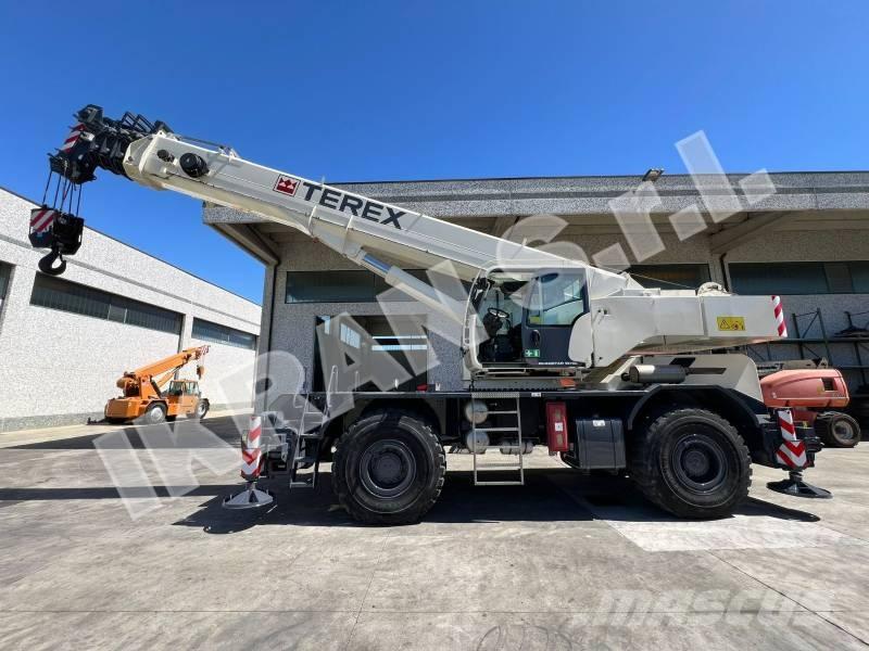 Terex Quadstar 1075L Macara teren accidentat