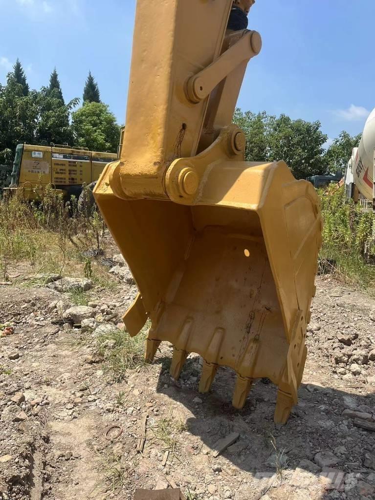 CAT 320 C L Excavatoare pe șenile
