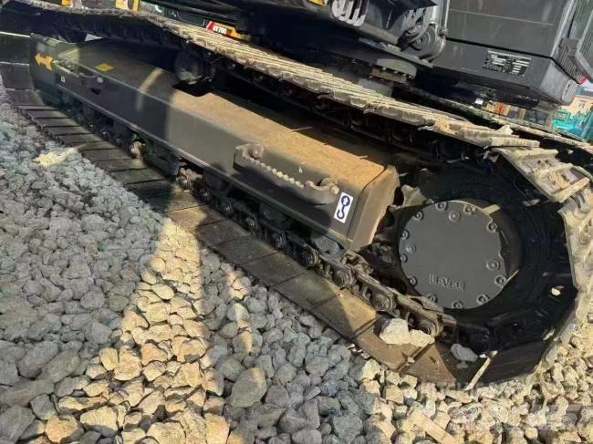 Volvo EC 140 Excavatoare pe șenile
