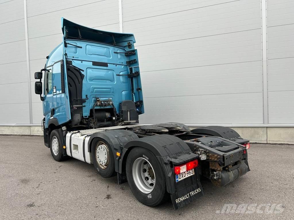Renault T Autotractoare
