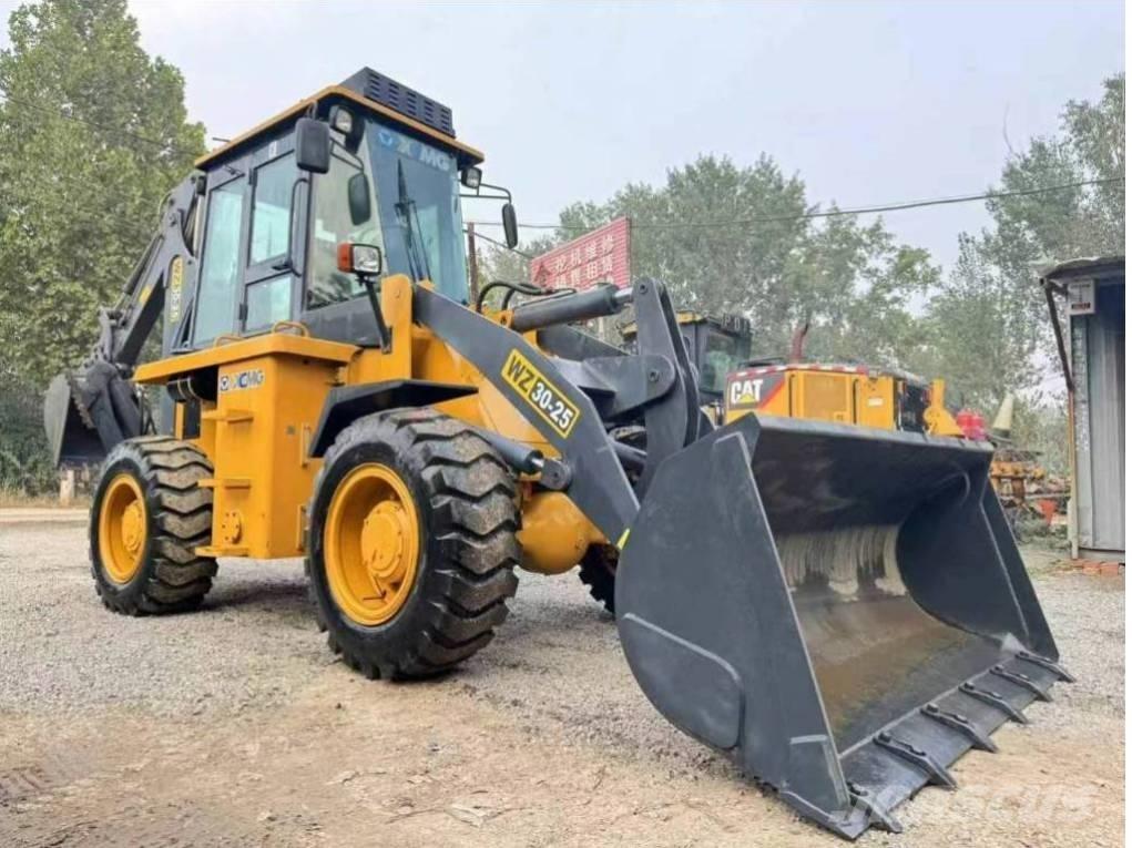 XCMG WZ 30-25 Buldoexcavatoare