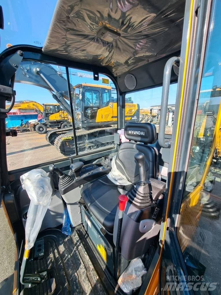 Hyundai R18-9AK Mini excavatoare < 7t