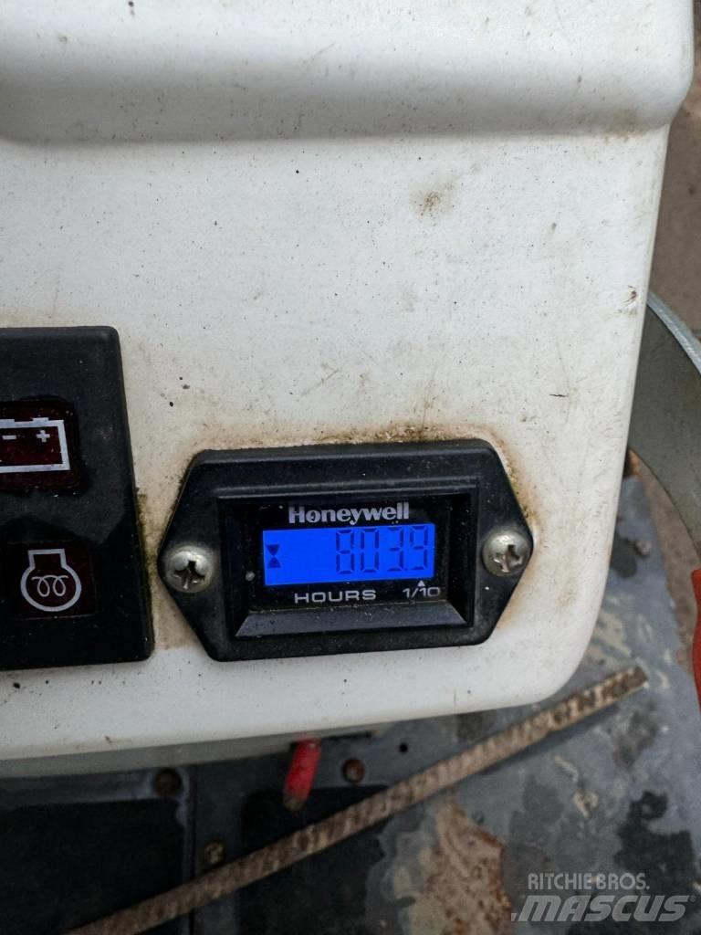 Bobcat E10Z Mini excavatoare < 7t