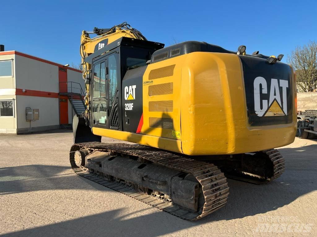 CAT 320 FL Excavatoare pe șenile
