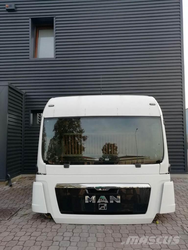 MAN TGX XLX EURO 5 Cabine si interior