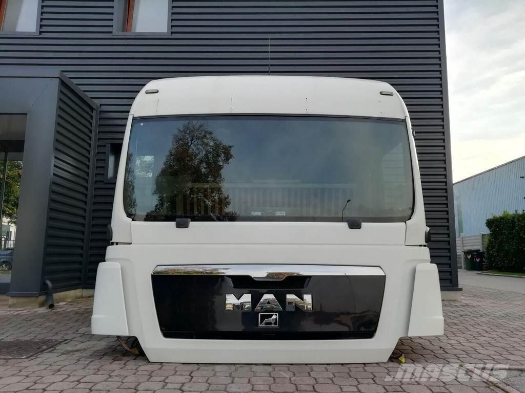 MAN TGX XLX EURO 5 Cabine si interior