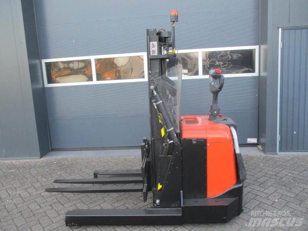 BT SPE 120 XRD Stivuitoare Telescopice Rotative