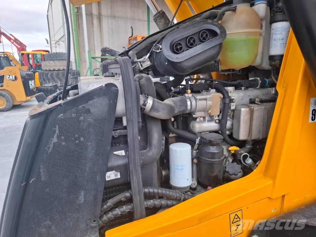 JCB 3 CX Buldoexcavatoare
