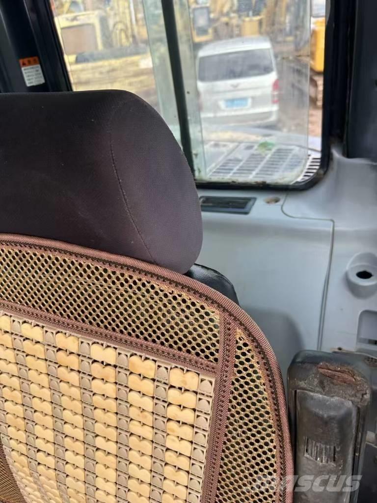 Komatsu PC 128 US Excavatoare pe șenile
