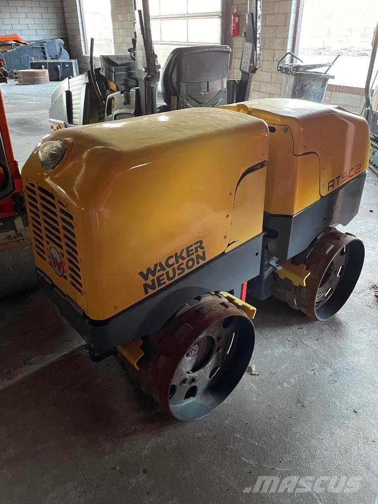 Wacker Neuson RTSC2 Cilindri compactori tractabili cu vibratii