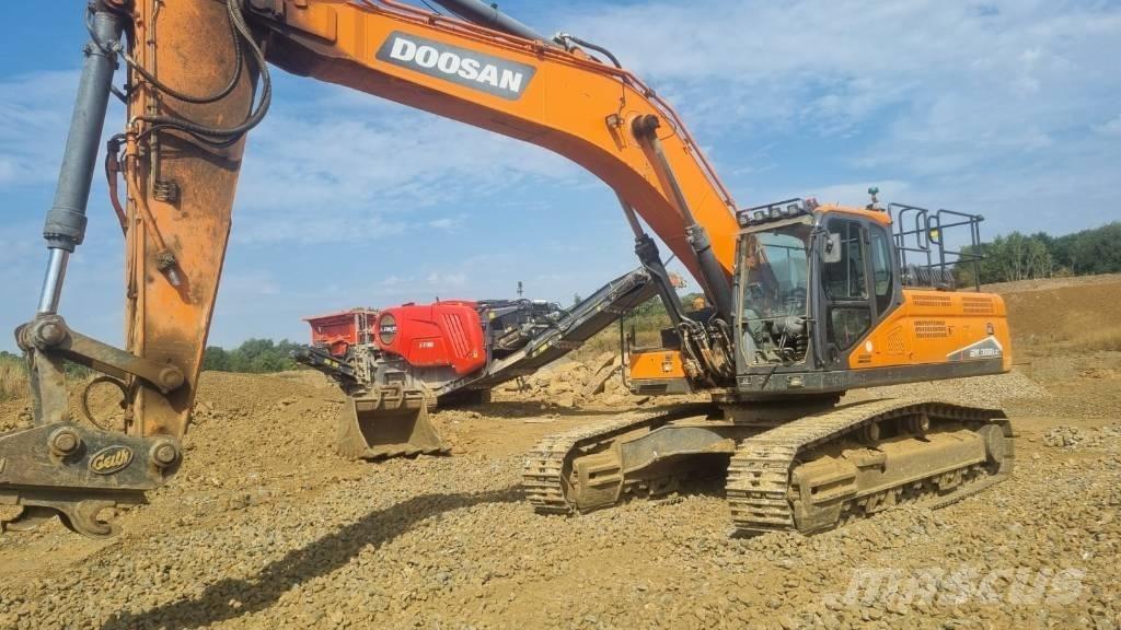 Doosan DX 380 LC - 7 Excavatoare pe șenile

