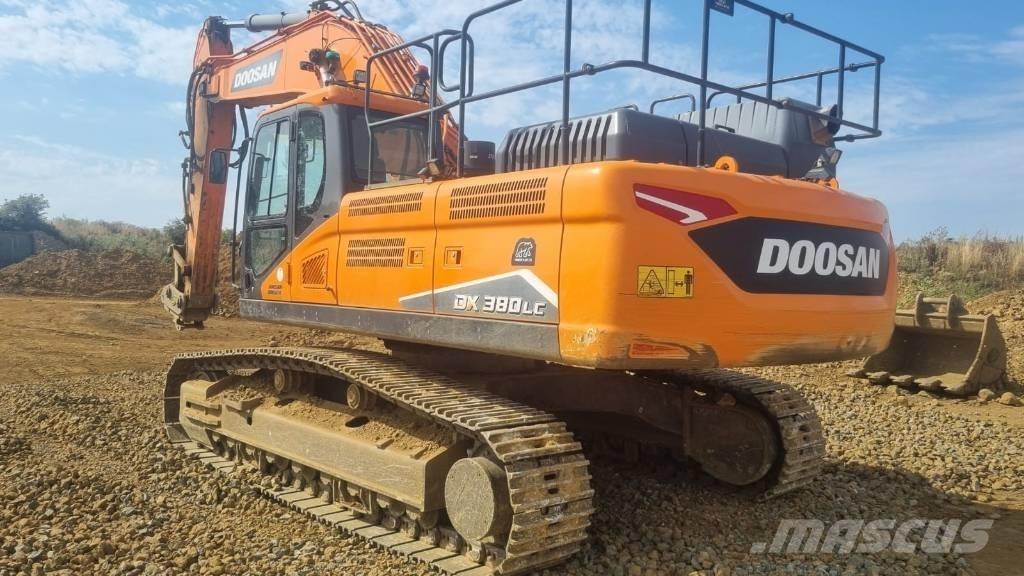 Doosan DX 380 LC - 7 Excavatoare pe șenile
