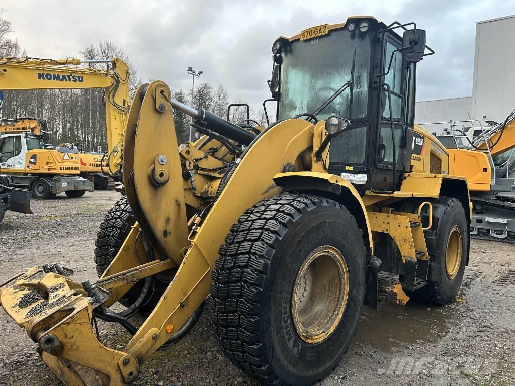 CAT 926 Incarcator pe pneuri