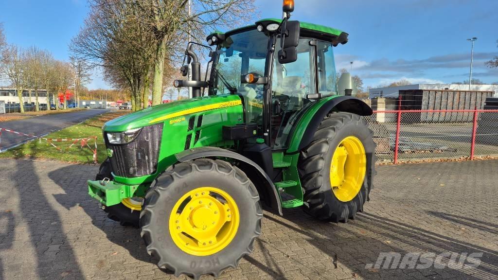 John Deere 5090 R Tractoare