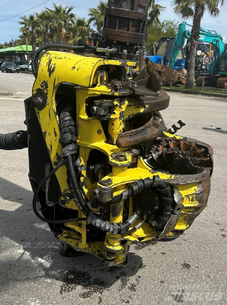 John Deere 1270 D Combine forestiere