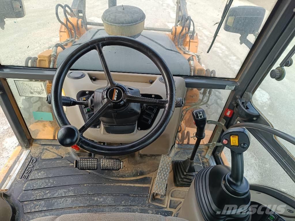 CASE 580 ST Buldoexcavatoare