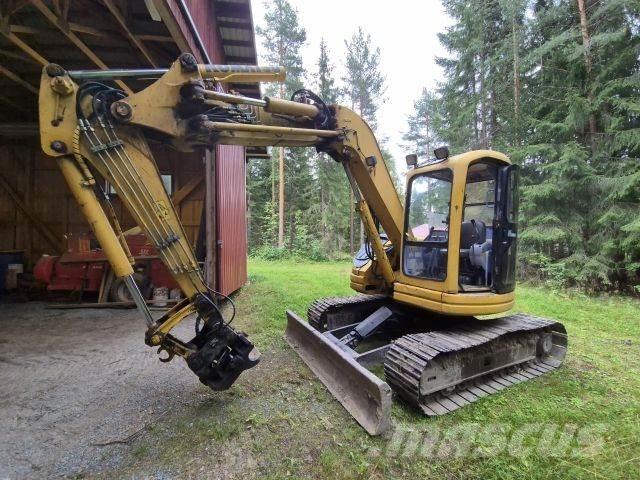 Komatsu PC75 UU Excavatoare pe șenile
