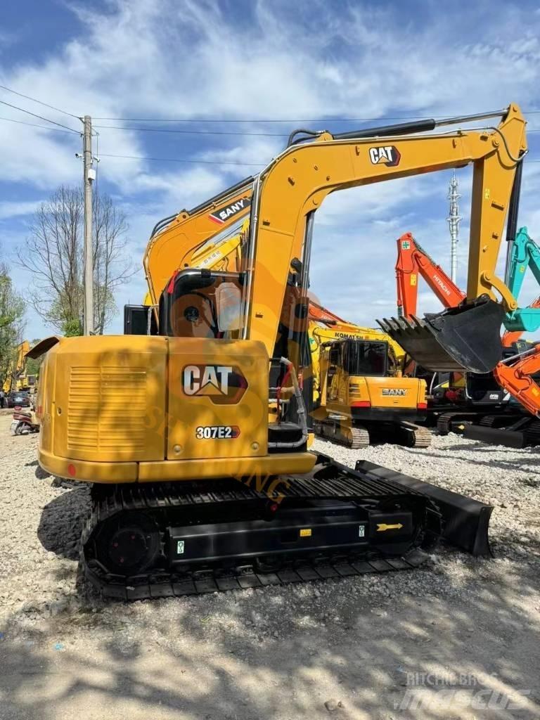 CAT 307 E2 Excavatoare 7t - 12t