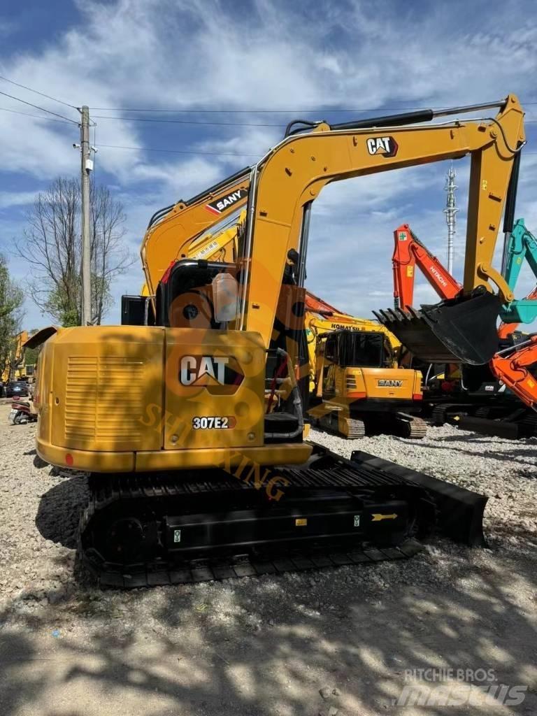 CAT 307 E2 Excavatoare 7t - 12t