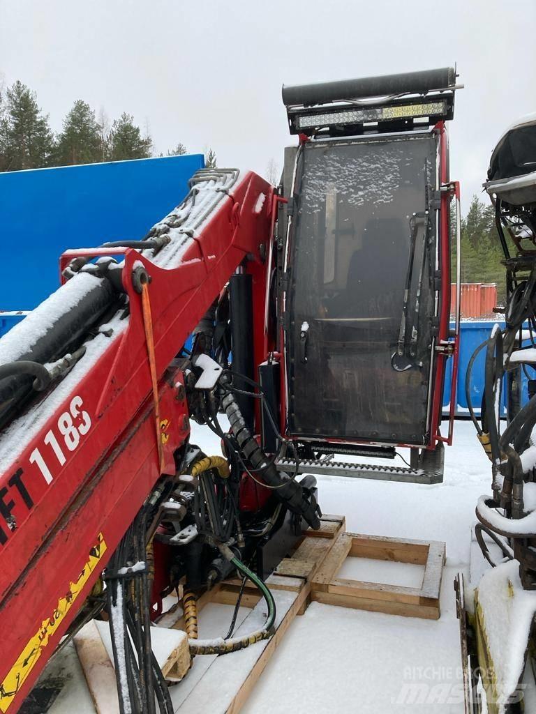 Loglift F118ST9.6 Macarale forestiere