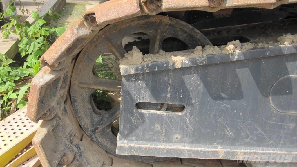 Kobelco CKE 1100 G Macarele