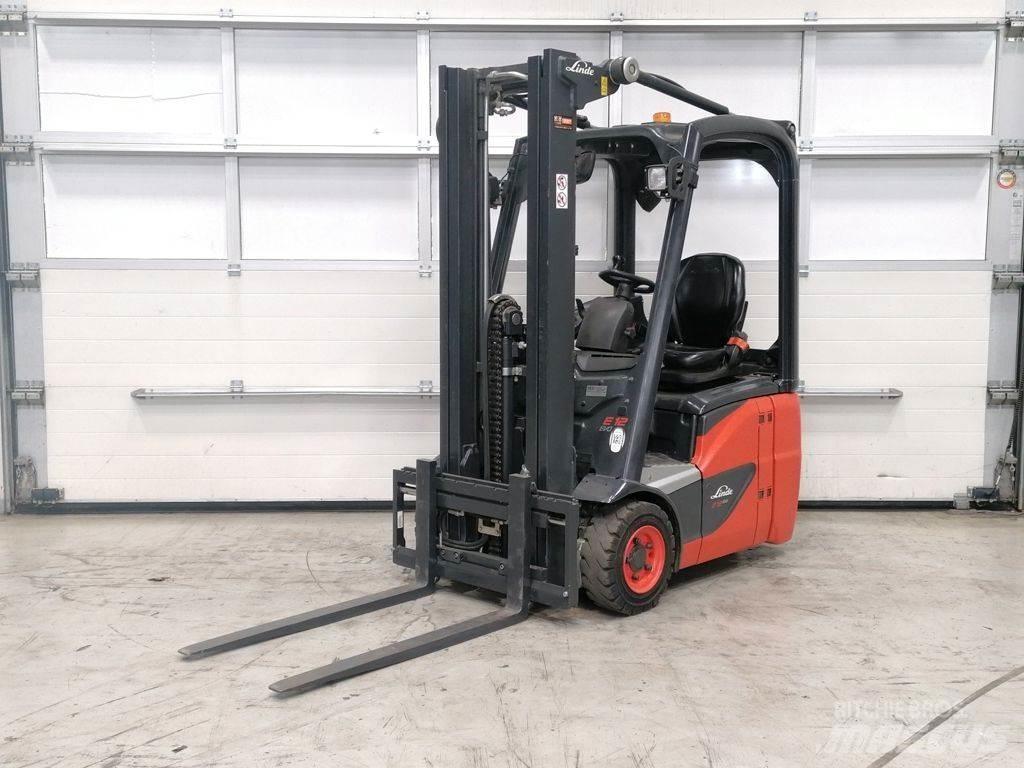 Linde E12-02 Stivuitor electric