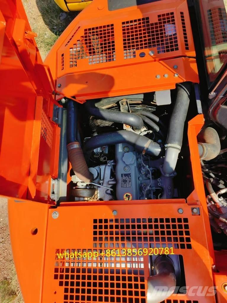 Hitachi ZX 135 US Excavatoare pe șenile
