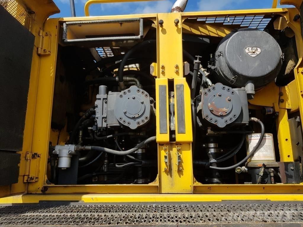 Komatsu PC 600 LC-8K Excavatoare pe șenile
