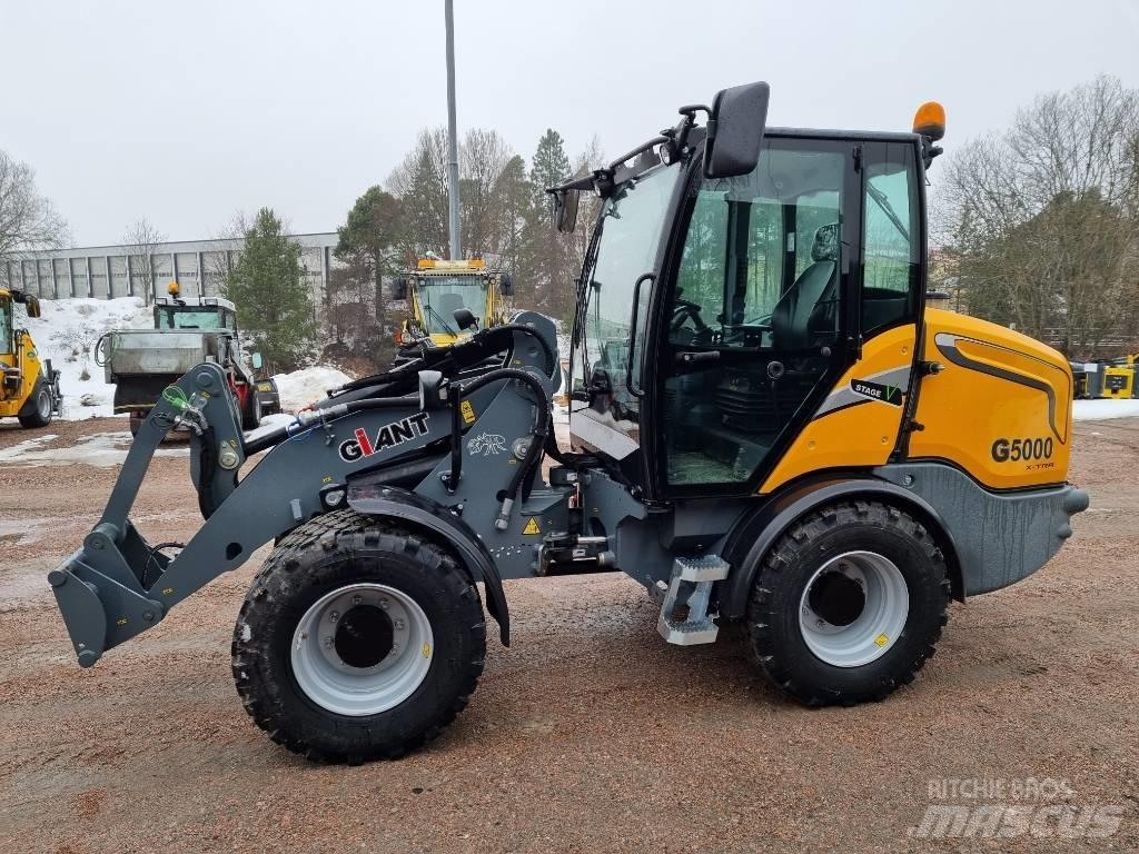 GiANT G 5000 Incarcator pe pneuri