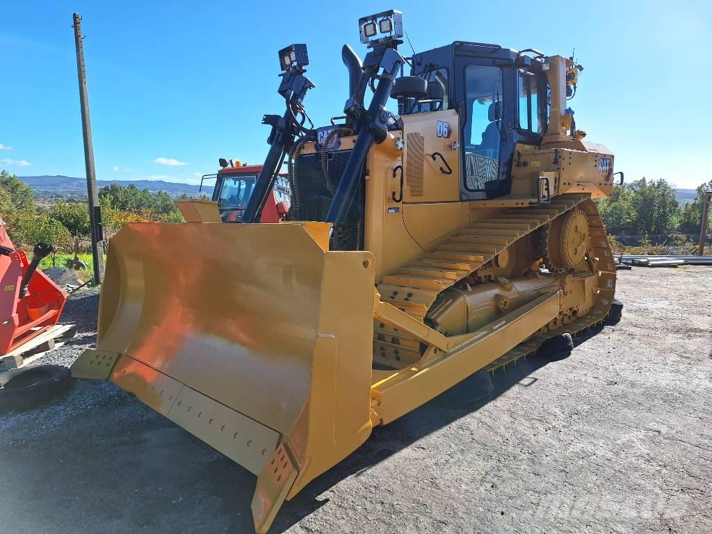 CAT D 6 T Buldozere pe senile