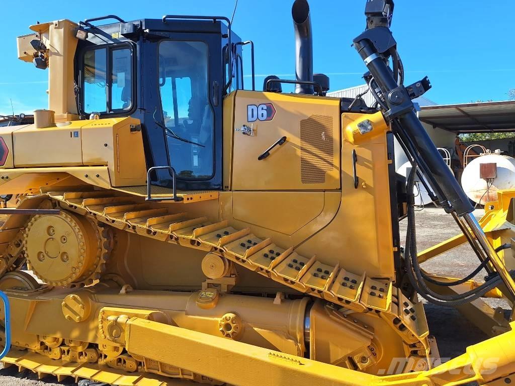 CAT D 6 T Buldozere pe senile